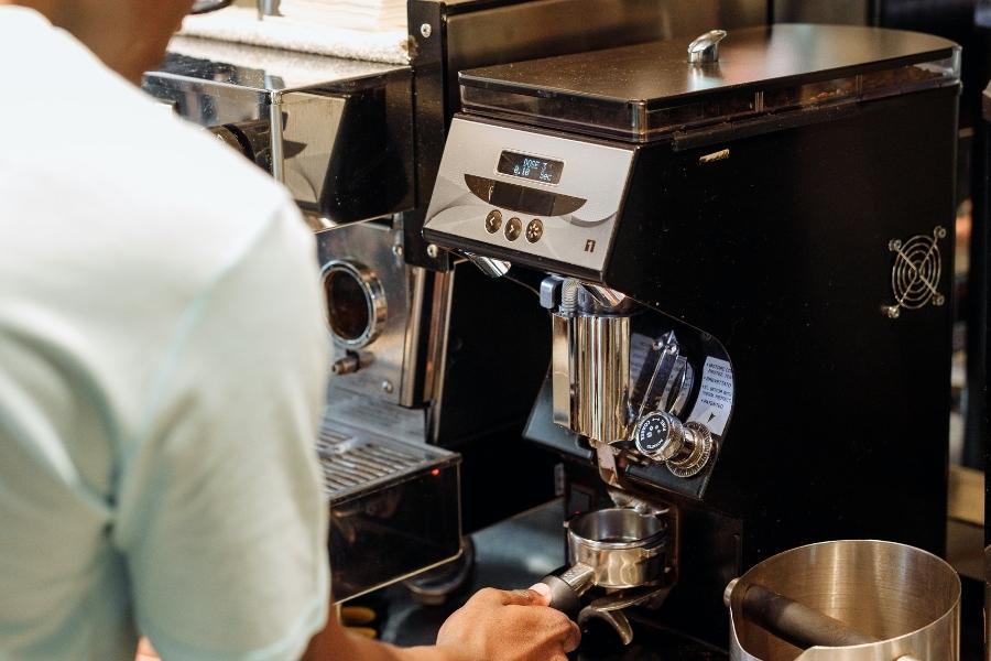 An image of how do you make hot chocolate with an espresso machine