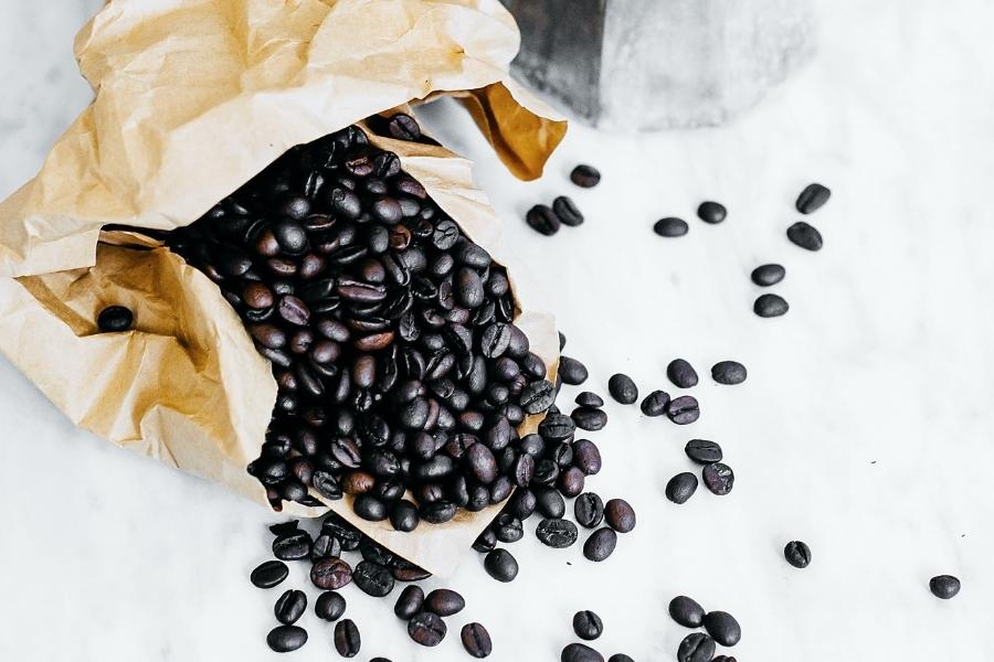 An image of coffee beans for Italian roast coffee